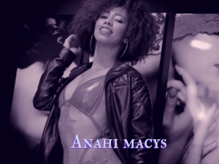 Anahi_macys