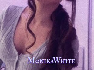 M0nikaWhite