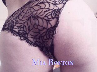 Mia_Boston