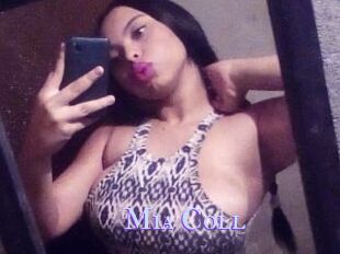 Mia_Coll