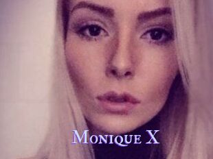 Monique_X