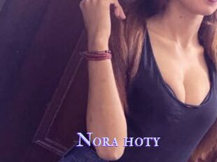 Nora_hoty